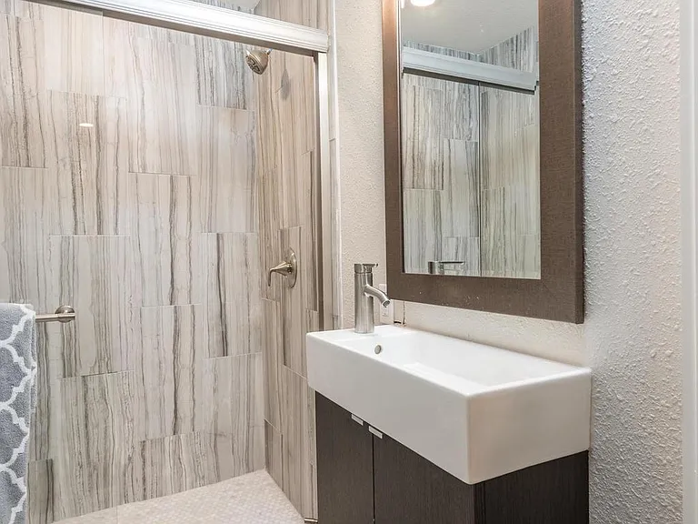 2326 Deadwood Dr #B — Photo 13
