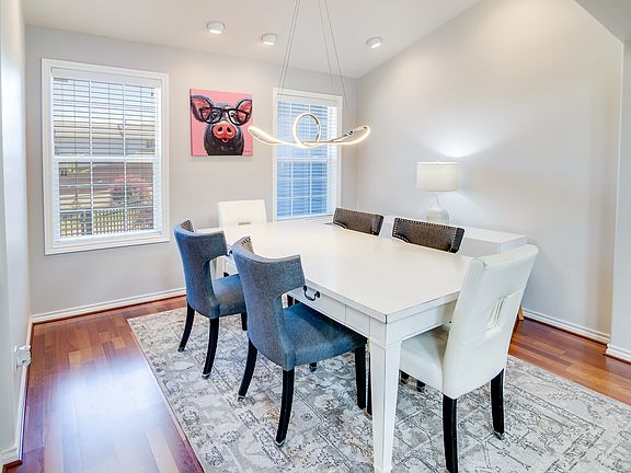 5th image of 5529 NE Voyage Ave