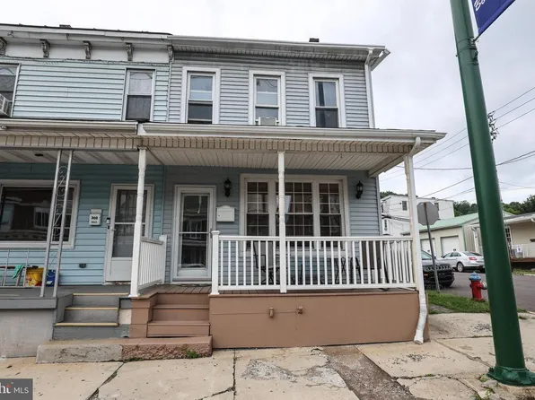 300 S 2nd St, Saint Clair, PA 17970