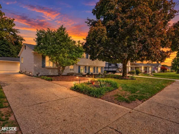 14453 Alpena Dr, Sterling Heights, MI 48313