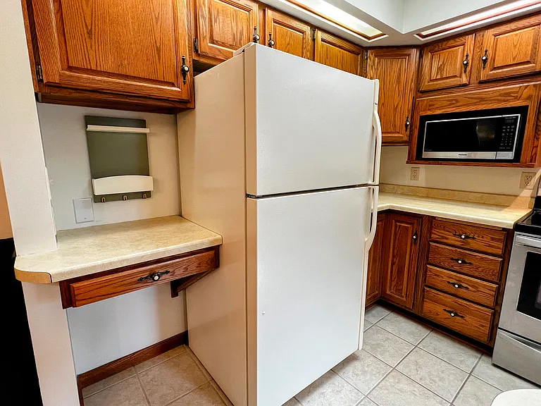 228 W Lexington Blvd — Photo 10