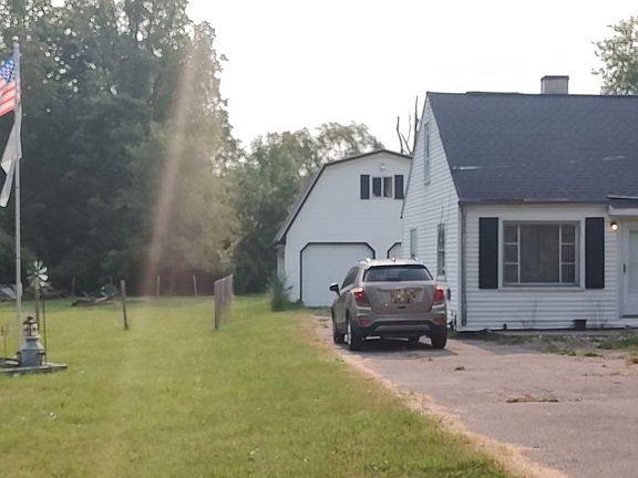 3rd image of 3339 Ellis Park Dr