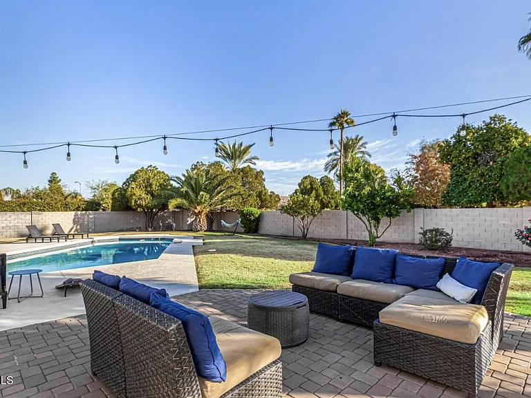 11209 N 45th Way — Photo 24