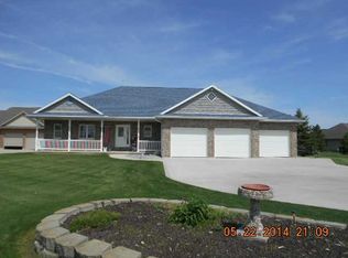 5280 Prairie View Dr, Celina, OH 45822