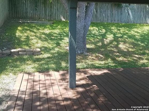 5th image of 7449 Hidden Oak Trl
