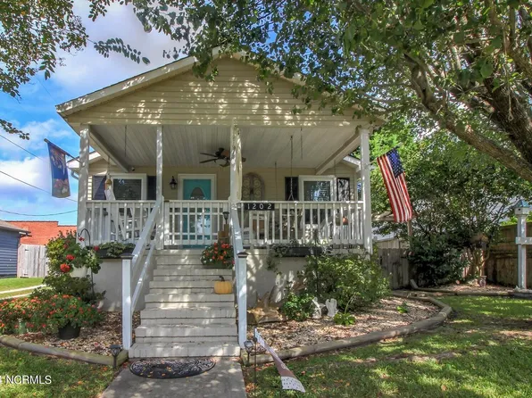 1202 Evans Street, Morehead City, NC 28557