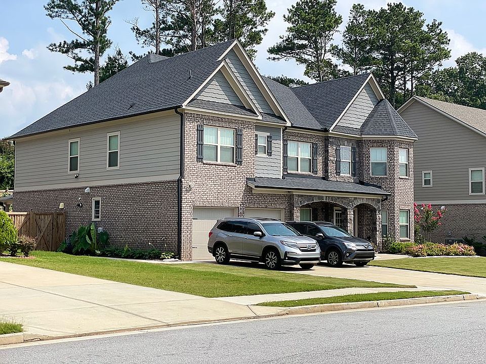 2nd image of 4950 Woodland Pass Cir