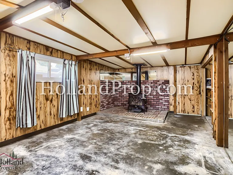 1105 NE Lincoln St — Photo 19