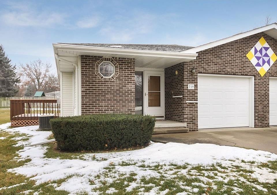 1st image of 719 N 6th Avenue Cir