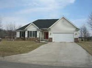 1583 Hawthorne Ct, Winona Lake, IN 46590