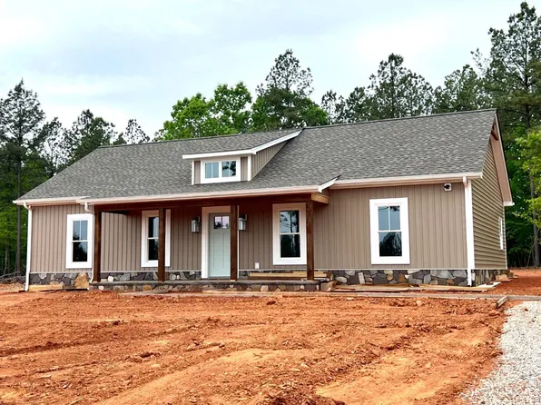 131 Mansfield Dr, Madison Heights, VA 24572