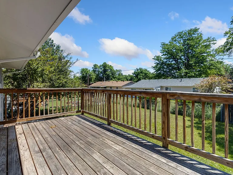 1312 Ash Dr — Photo 25