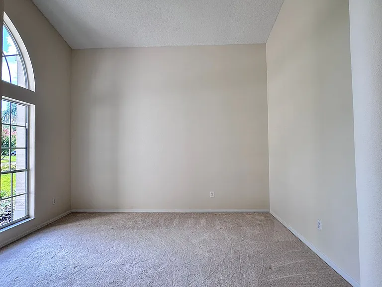 7468 Aprelle Dr — Photo 3