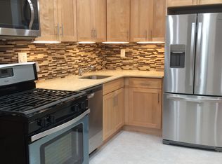 2616 24th Ave #2, Astoria, NY 11102