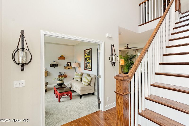 3rd image of 3 Brookhaven Court