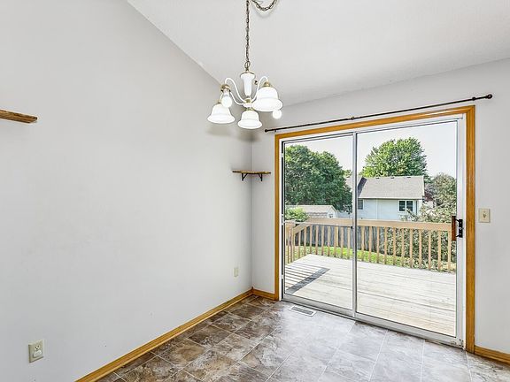 5th image of 4542 N Westlake Ct