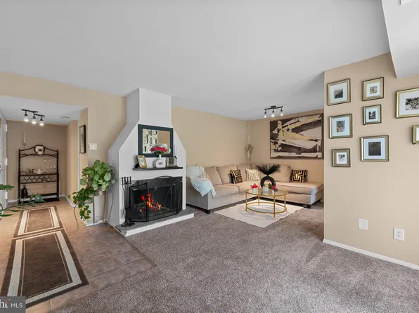 8030 Ditman St APT 138X, Philadelphia, PA 19136