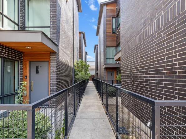 2290 N Fitzhugh Ave #40, Dallas, TX 75204