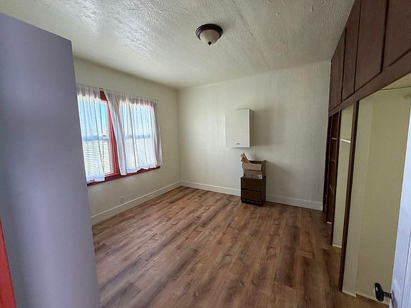 5th image of 190 Comstock Rd