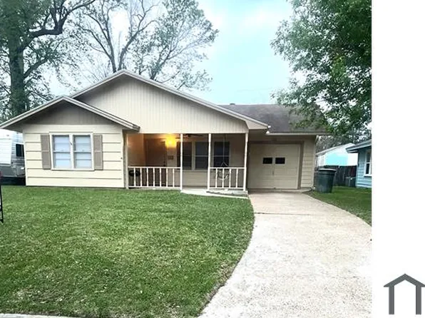 885 Callaway Dr, Beaumont, TX 77706