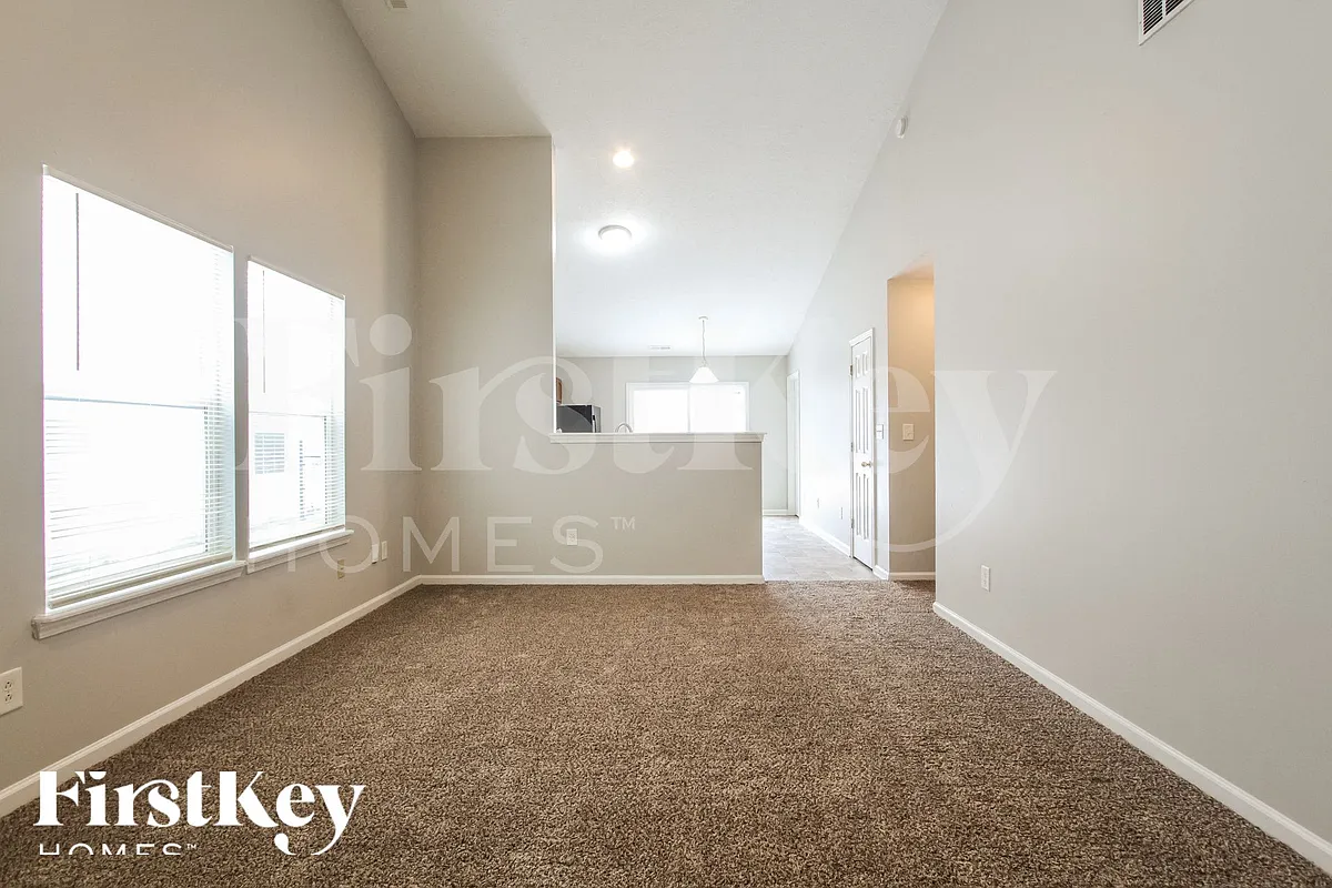Building Photo - 2283 Layton Park Ln