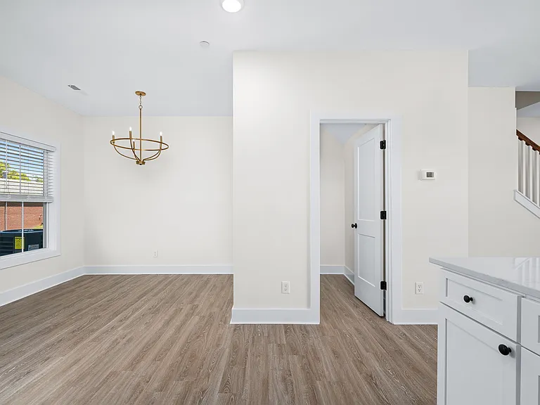 1424 Spring Pointe Ln — Photo 11