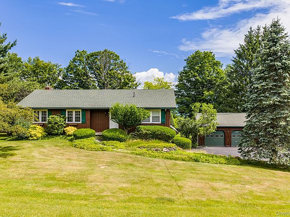 2nd image of 128 Hall Road