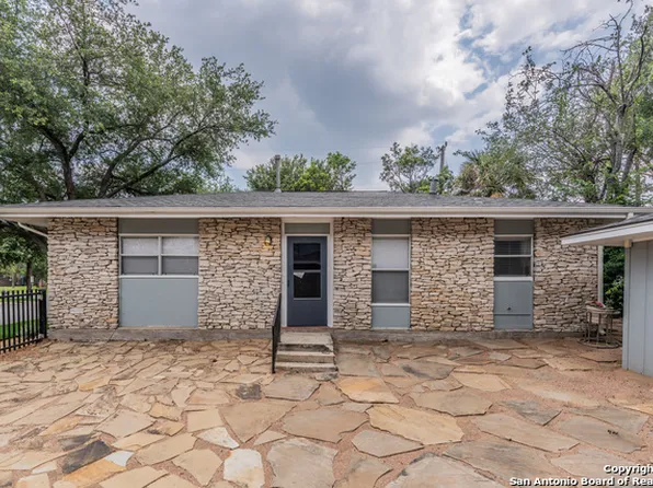 423 E Dewey Pl, San Antonio, TX 78212