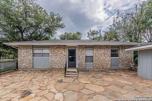 423 E Dewey Pl #HOUSE Photo 1