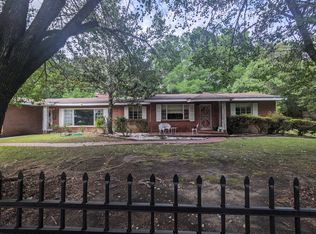 1910 Colvert St, Tuskegee Institute, AL 36088