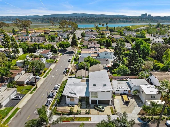 2398 Redlands Dr, Newport Beach, CA 92660