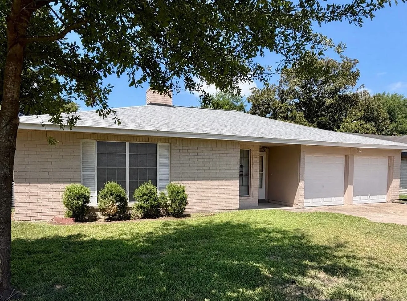 3 bed, 1284 sqft, $1,850 — Photo 1