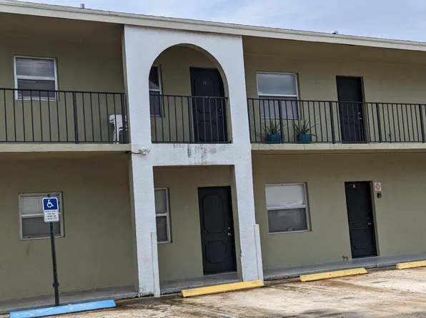 1702 S Dixie Highway #15, Lake Worth Beach, FL 33460