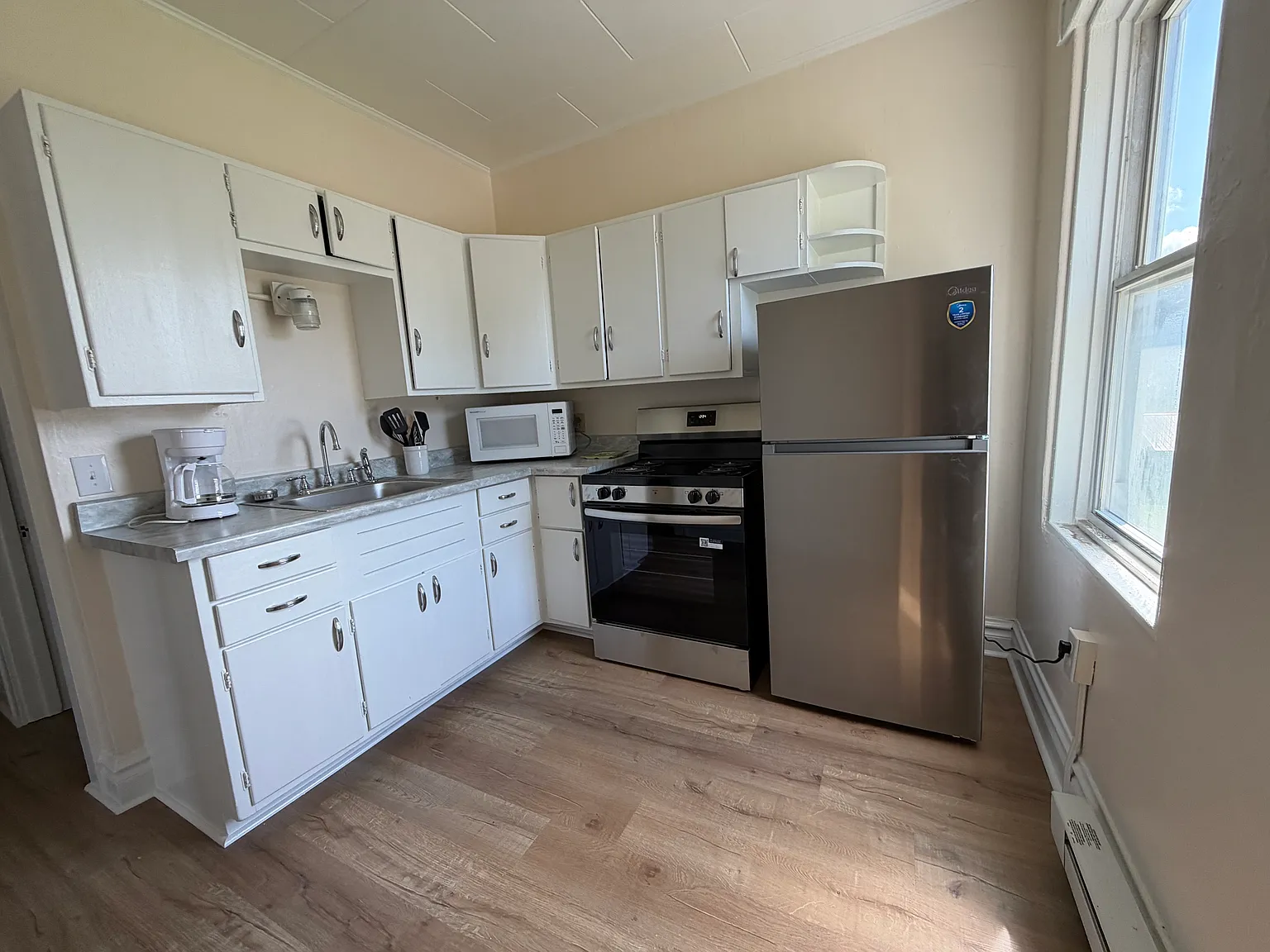 1 bed, 615 sqft, $1,050 — Photo 3