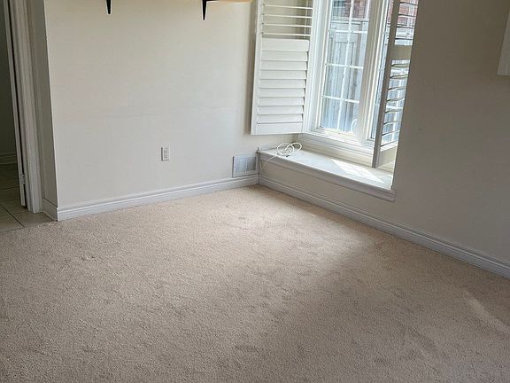 3rd image of 9 Old Colony Rd #118