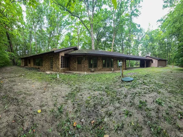 13326 Hardisty Rd, Fort Wayne, IN 46845
