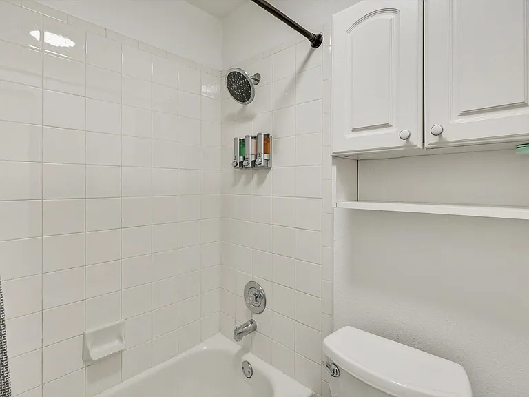 4205 Vista Creek Dr — Photo 31