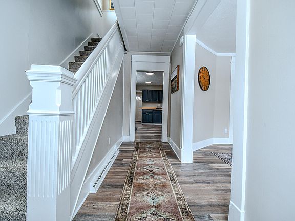 3rd image of 518 Rauth St