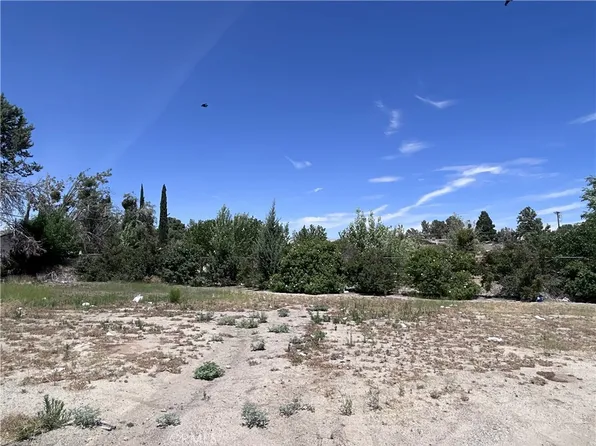 15000 Genesee Rd, Apple Valley, CA 92307