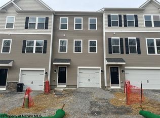 737 Hardman Dr, Morgantown, WV