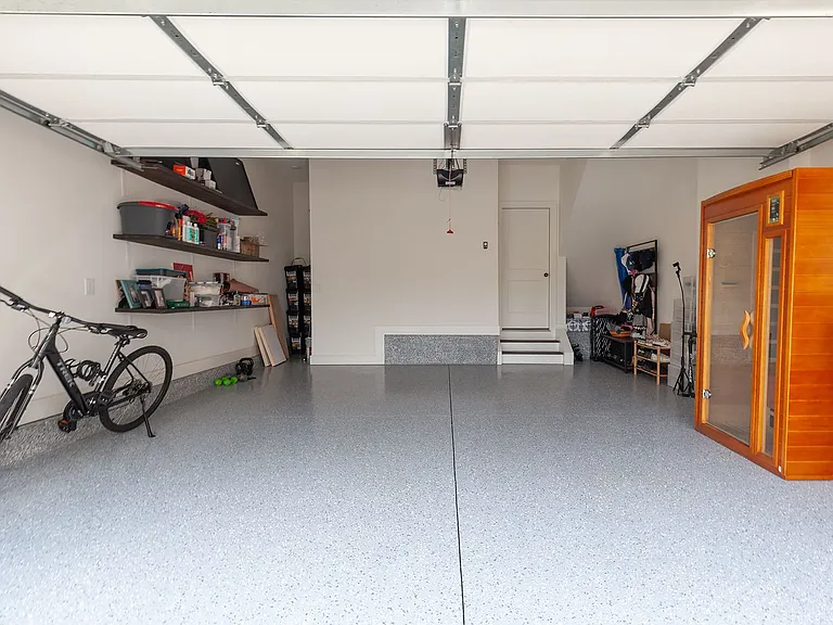1210 Zebrawood Ct SE — Photo 40