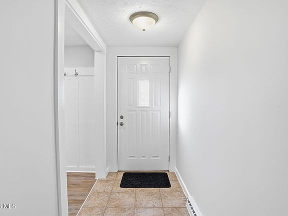 2nd image of 810 McConnell St