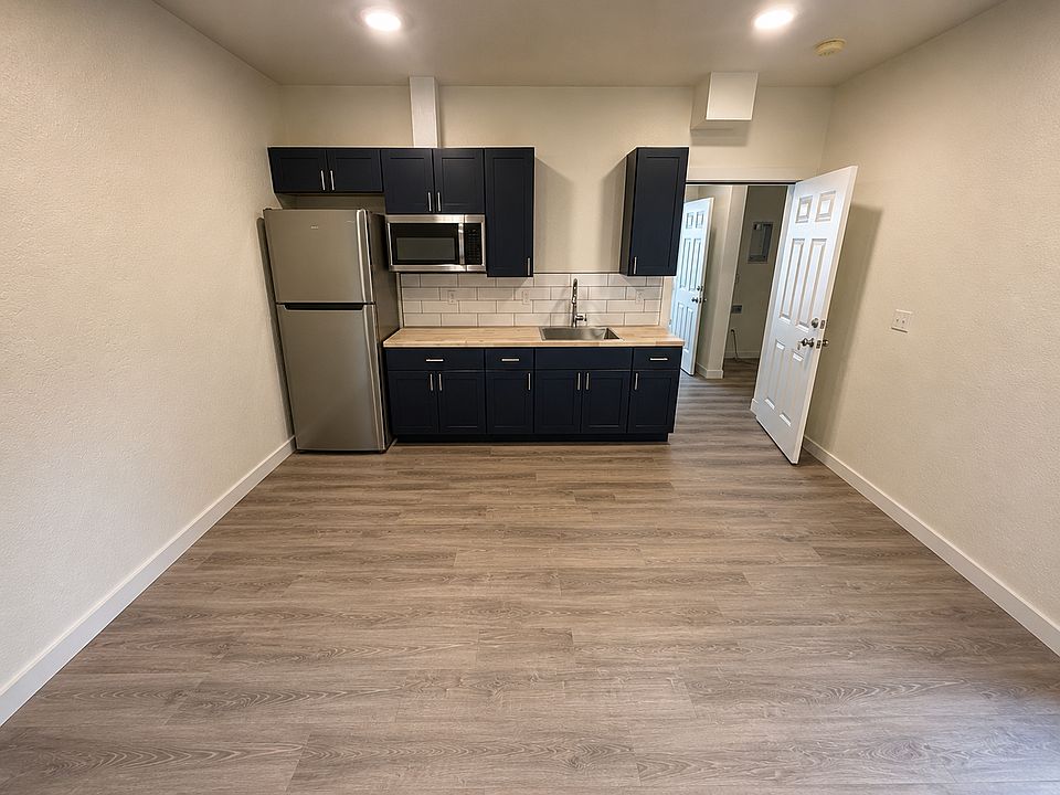 2nd image of 434 E 8th St #4