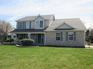 6915 Green Meadow Dr, Saginaw, MI 48603