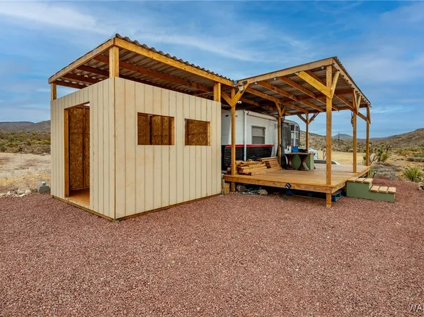 8418 W Inyo Dr, White Hills, AZ 86445