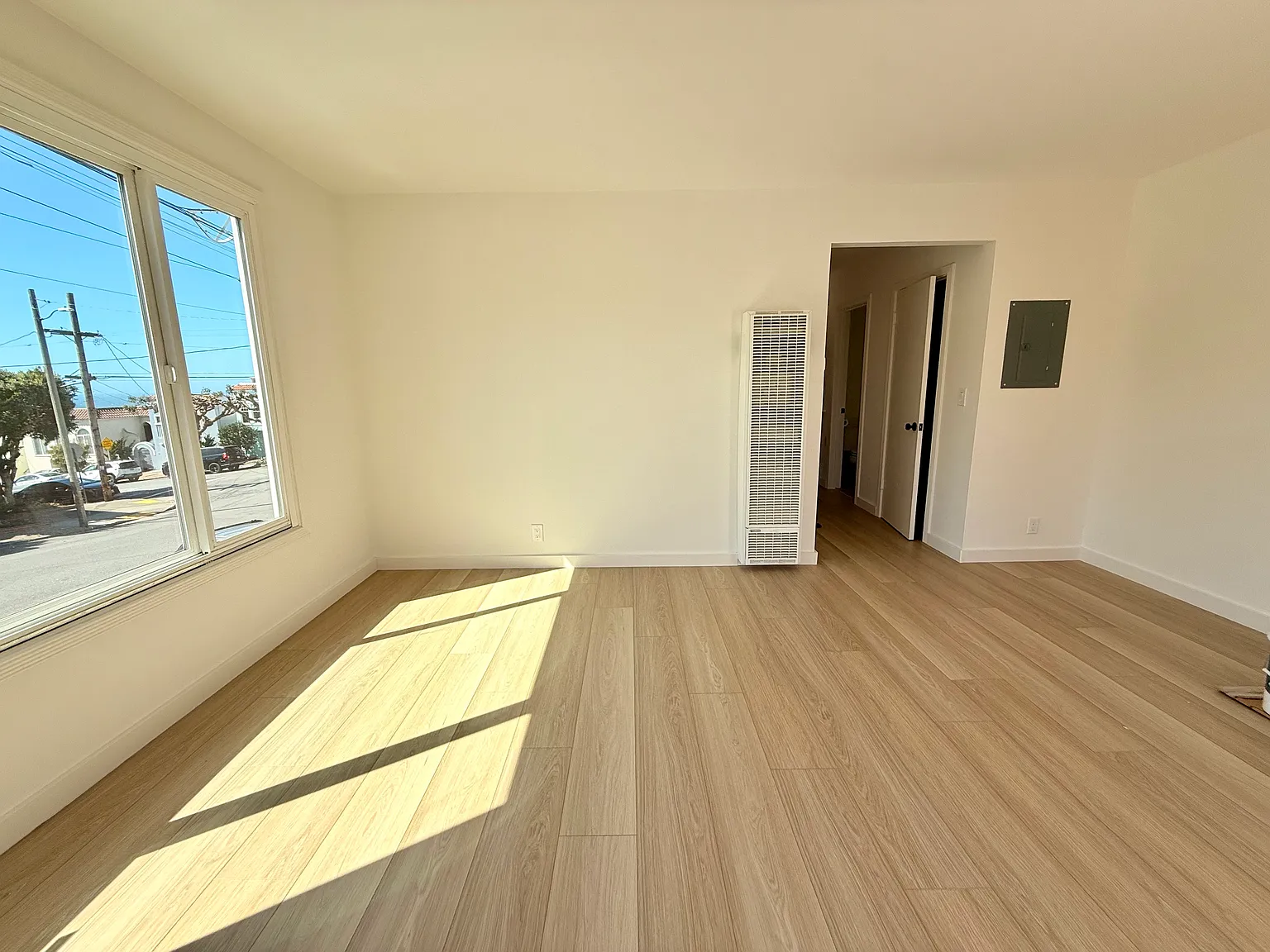 1 bed, 700 sqft, $4,495 — Photo 3