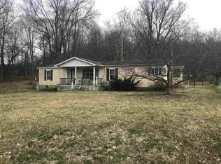 1082 Bryantsville Rd, Mitchell, IN 47446