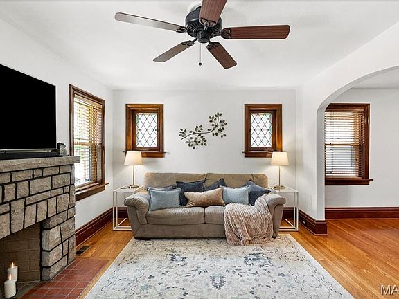 4th image of 5341 Lindenwood Ave