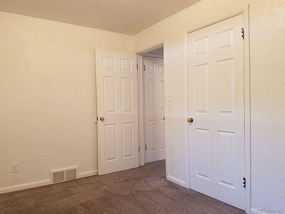 5th image of 6105 S Sterne Pkwy