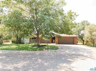 2013 P R Lyons Ave, Clovis, NM 88101